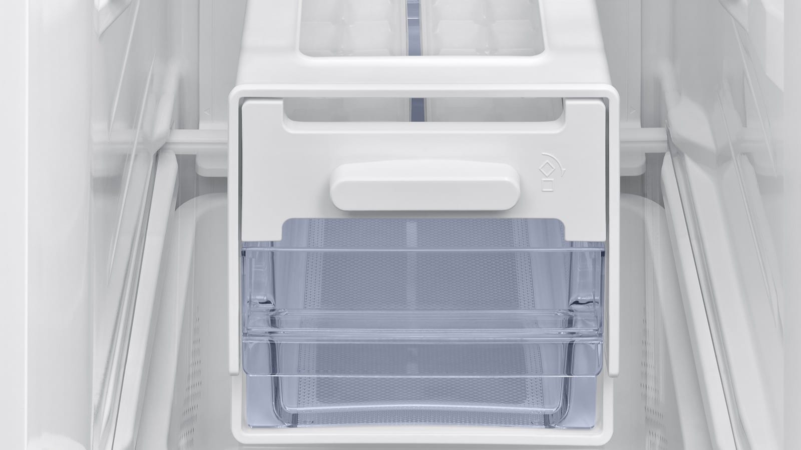Bac à glaçons Twist Ice Maker dans le congélateur du Samsung RS70F65QET