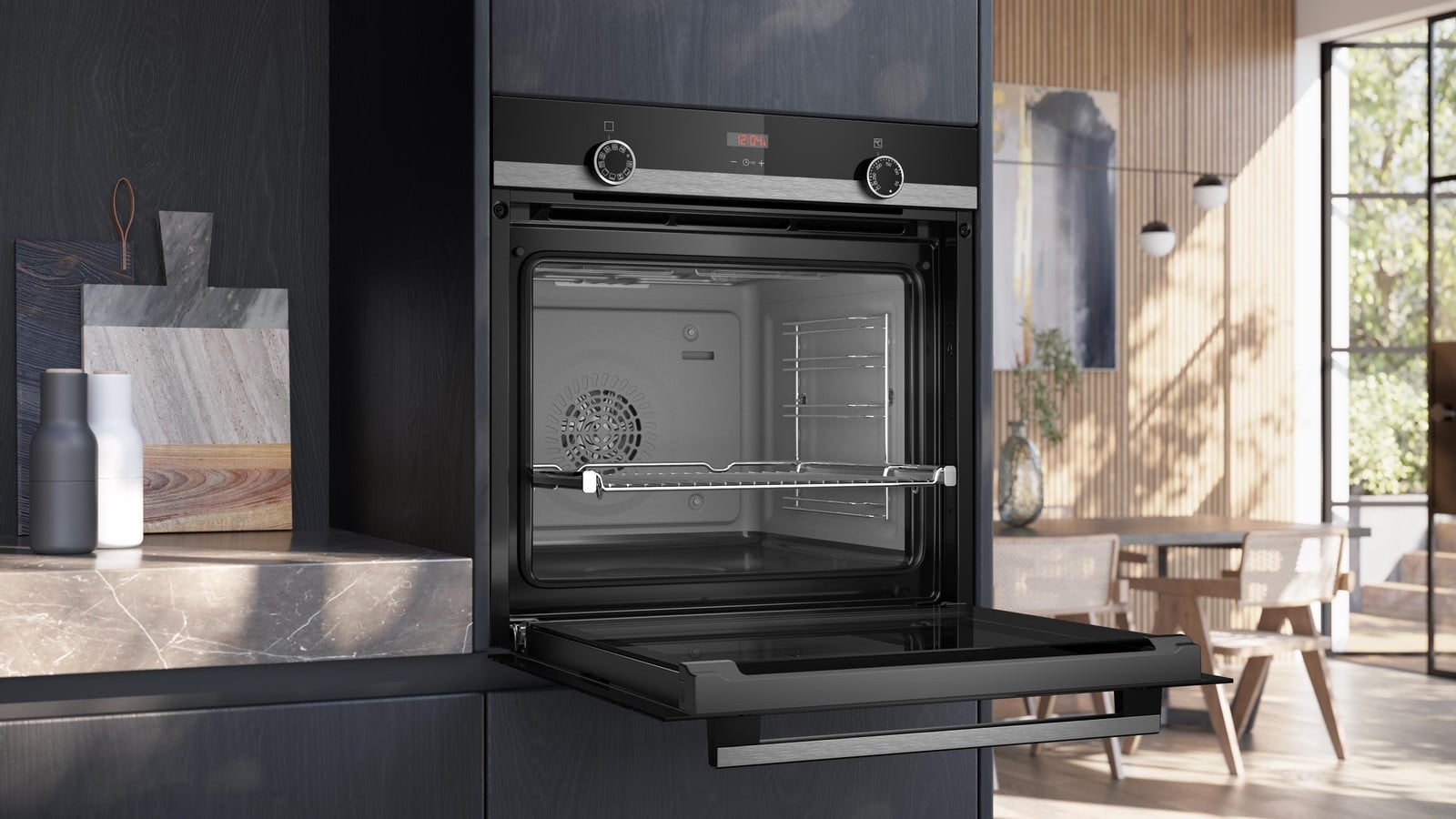 Four Siemens HB554AER3F encastré en colonne, porte ouverte et grille en place